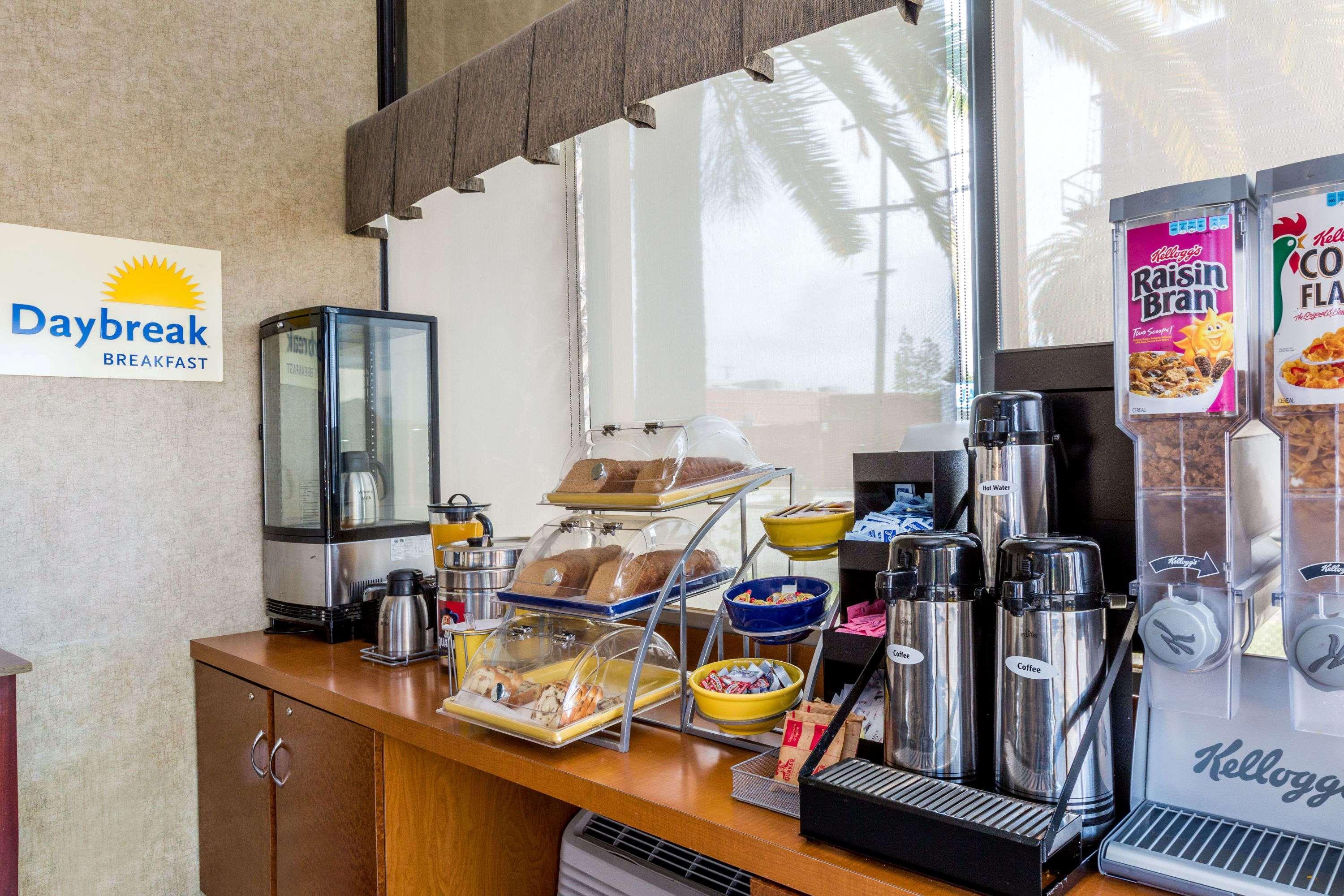 Days Inn By Wyndham Los Angeles Lax/Venicebch/Marina Delray Inglewood Buitenkant foto