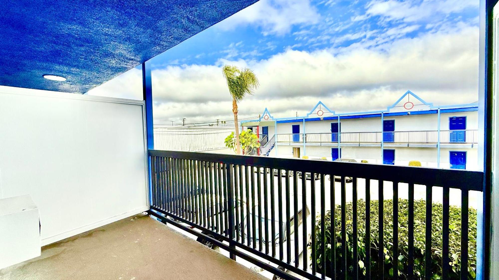 Days Inn By Wyndham Los Angeles Lax/Venicebch/Marina Delray Inglewood Buitenkant foto