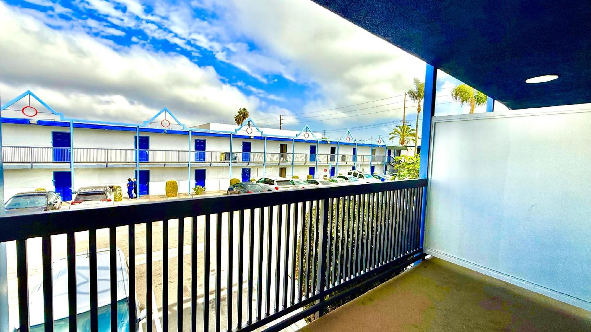 Days Inn By Wyndham Los Angeles Lax/Venicebch/Marina Delray Inglewood Buitenkant foto